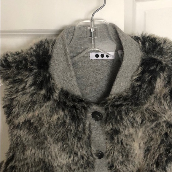 NWT Three Dots Faux Fur Vest - Picture 2 of 5